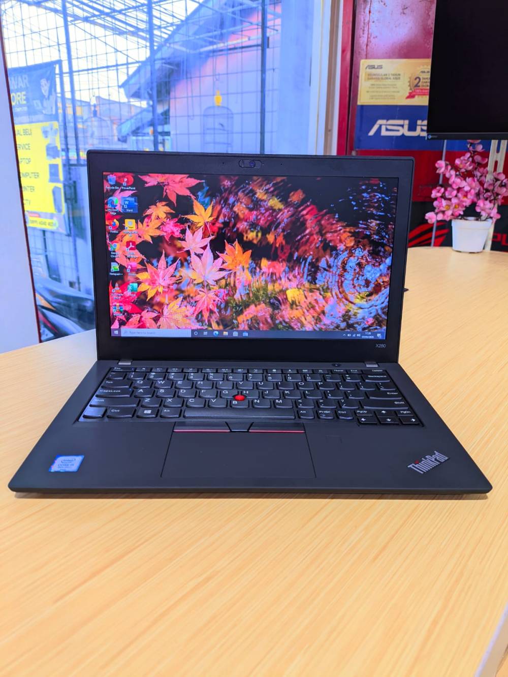 LAPTOP LENOVO THINKPAD X280 TOUCHSCREEN